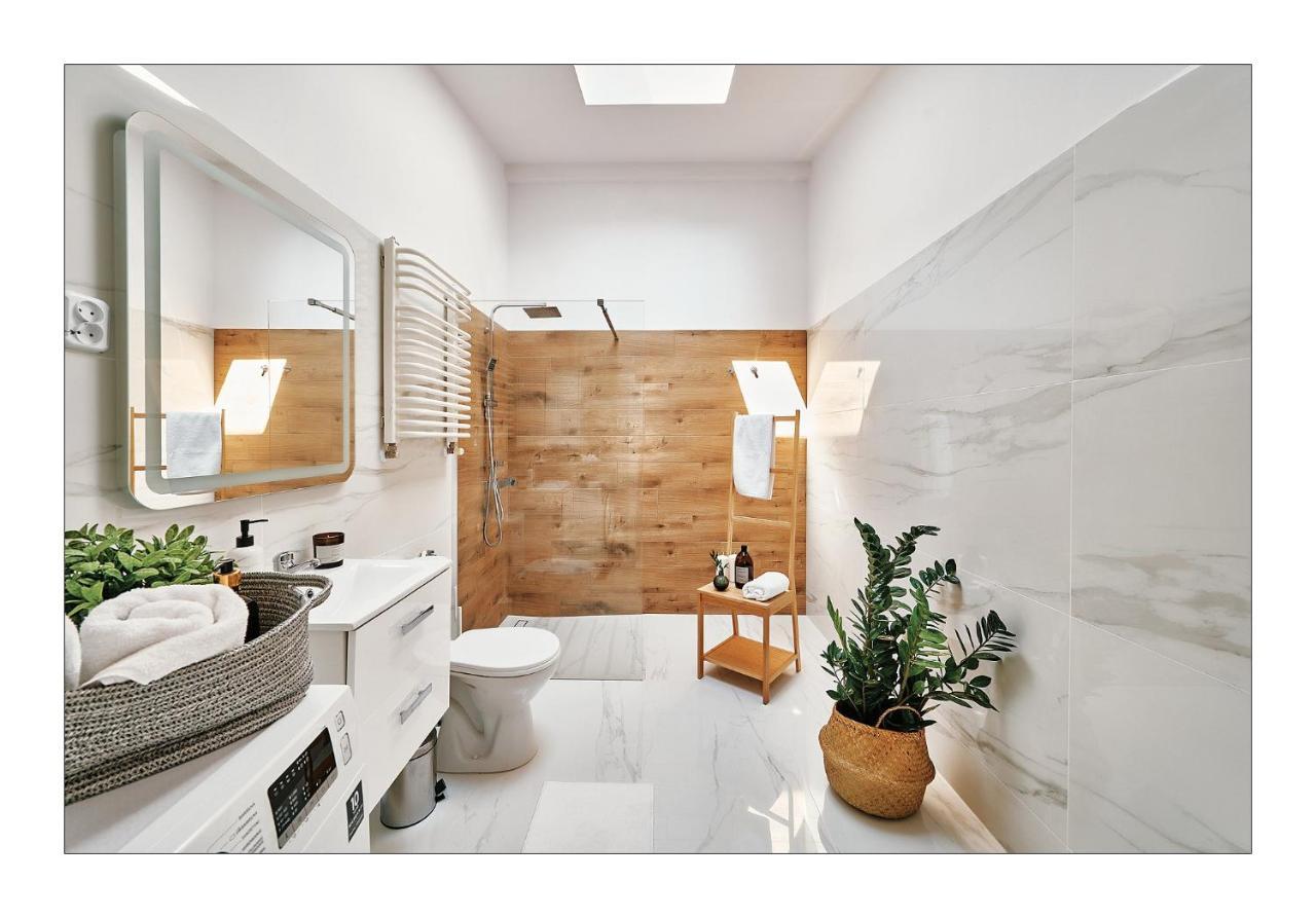 Sunny Apartment At The Heart Of Old Town Krakow Exterior photo